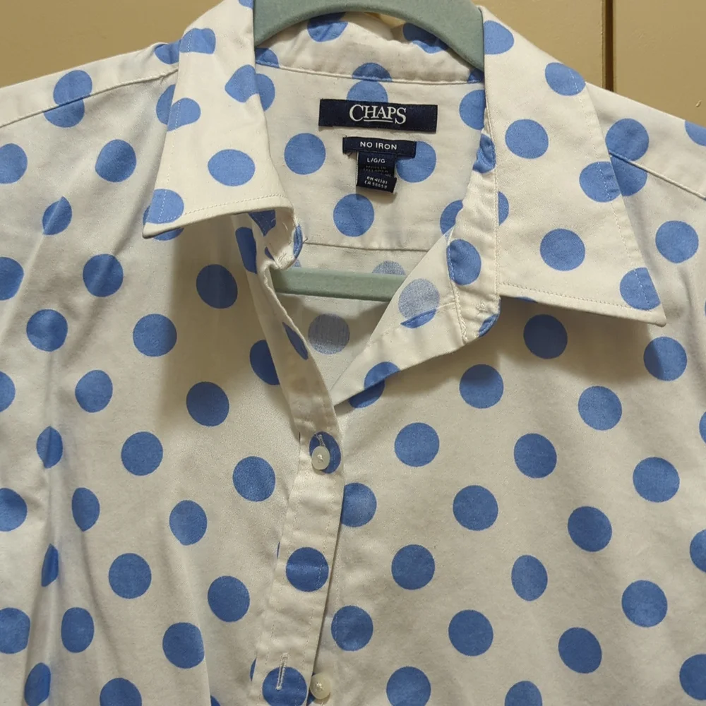 CHAPS Button Down Shirt - Picture 2 of 3